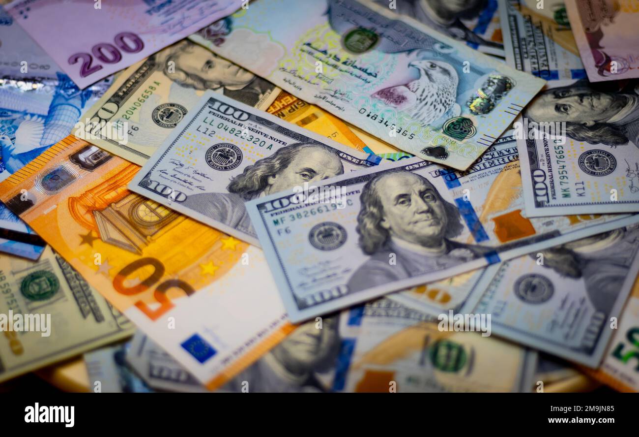 Uae gold coin hi-res stock photography and images - Alamy