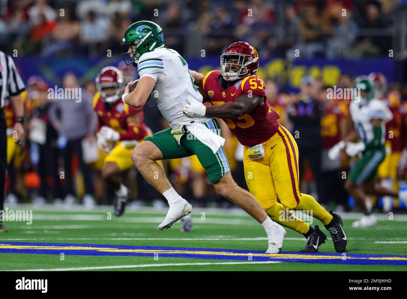 Arlington, United States. 02nd Jan, 2023. Tulane Green Wave quarterback