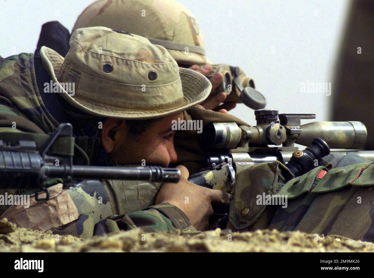 Marine sniper rifle hi-res stock photography and images - Alamy