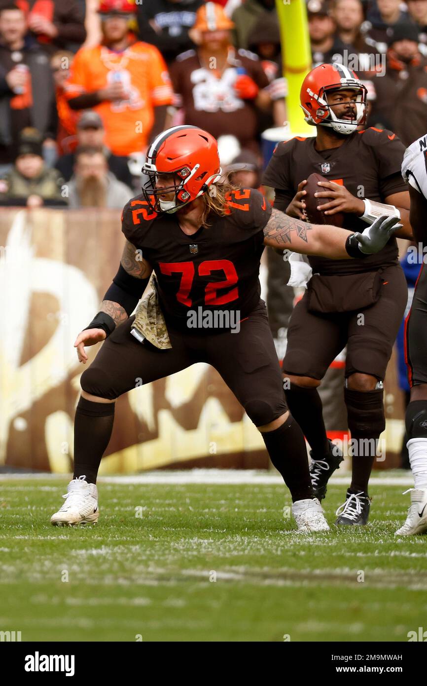 Cleveland Browns guard Hjalte Froholdt (72) looks to make a block during an  NFL football game against the Tampa Bay Buccaneers, Sunday, Nov. 27, 2022,  in Cleveland. (AP Photo/Kirk Irwin Stock Photo - Alamy
