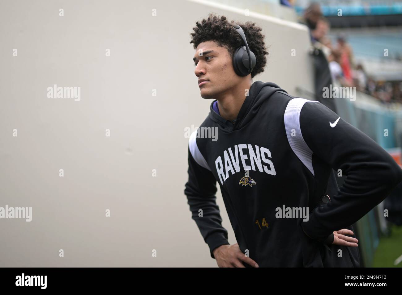 Baltimore Ravens safety Kyle Hamilton (14) warms up before an NFL football  game against the Carolina Panthers, Sunday, Nov. 20, 2022, in Baltimore.  (AP Photo/Nick Wass Stock Photo - Alamy