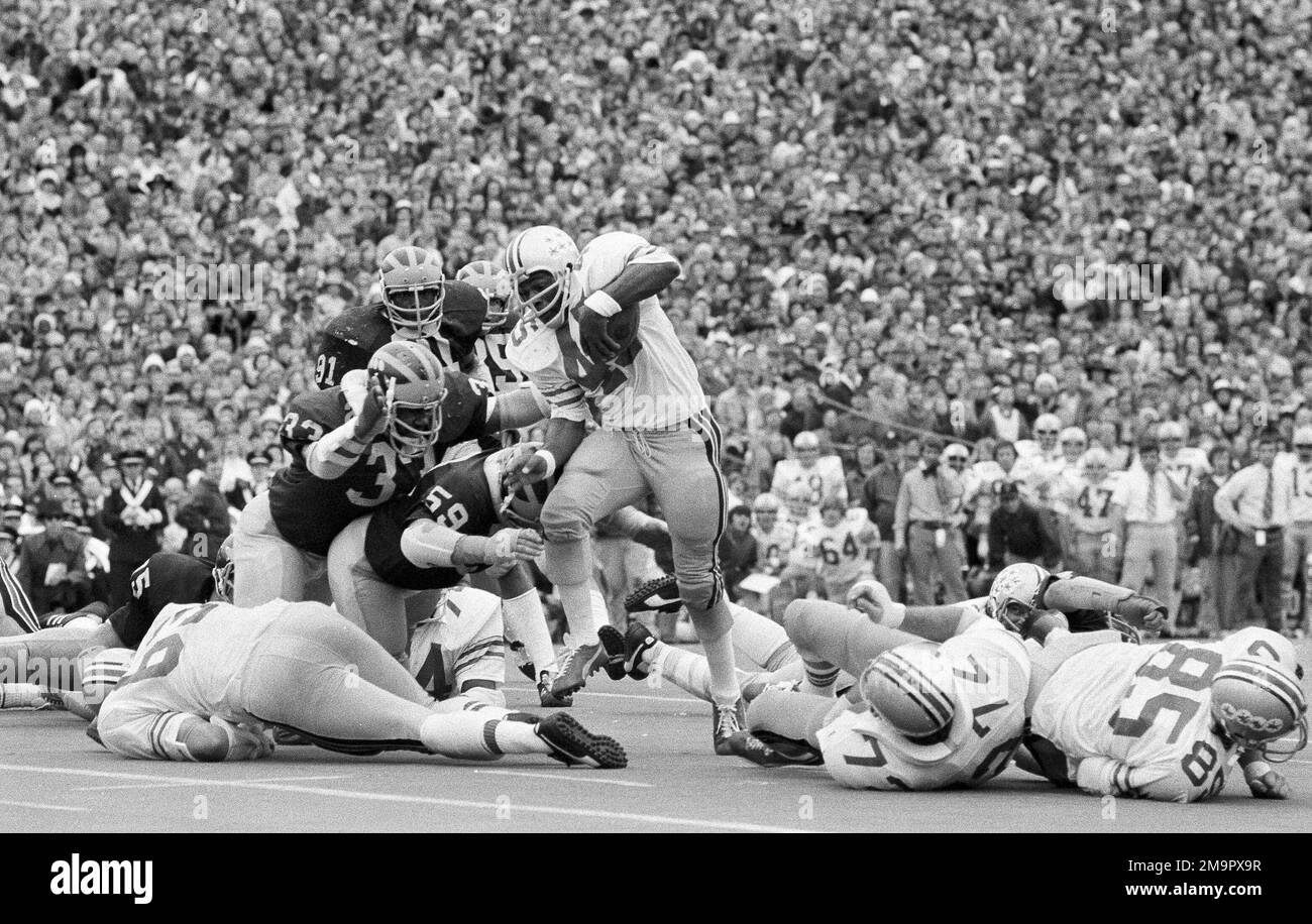 Archie Griffin rushing against Michigan.