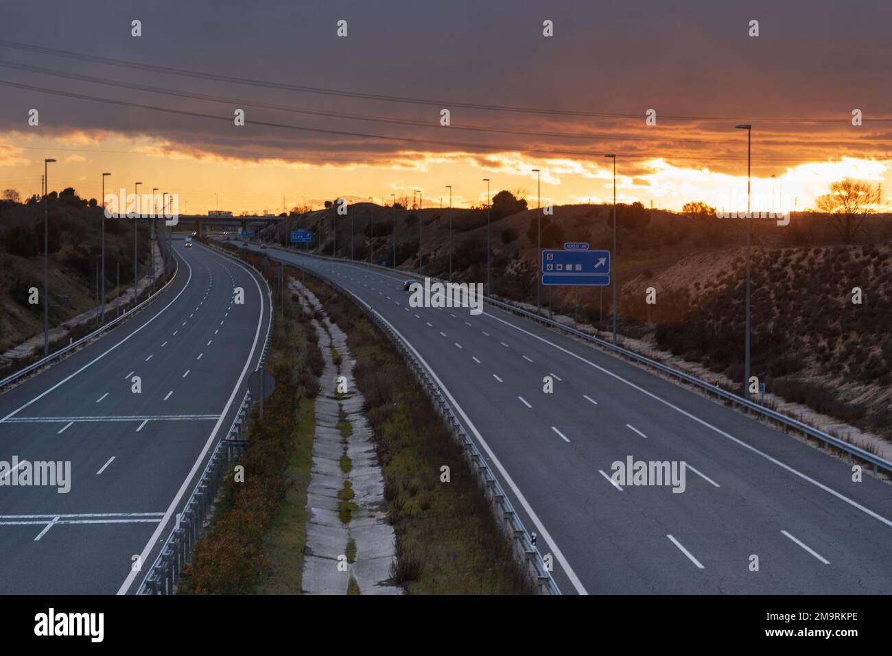 Empty motorway in spain hi-res stock photography and images - Alamy