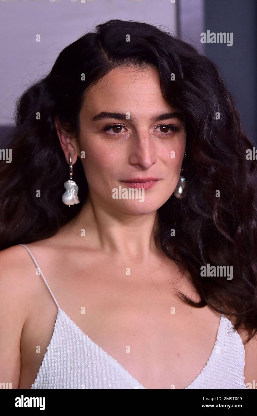 Jenny Slate arrives at the Governors Awards on Saturday, Nov. 19, 2022