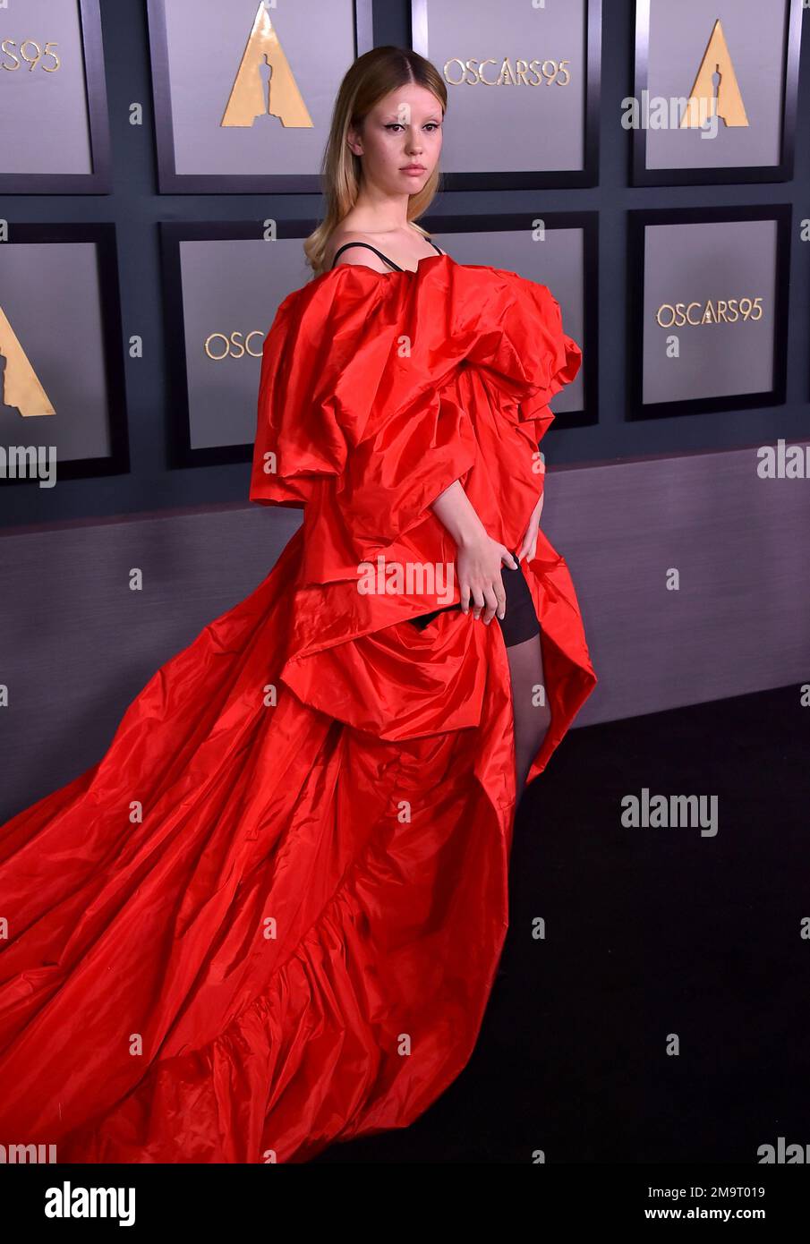 Mia Goth arrives at the Governors Awards on Saturday, Nov. 19, 2022, at ...