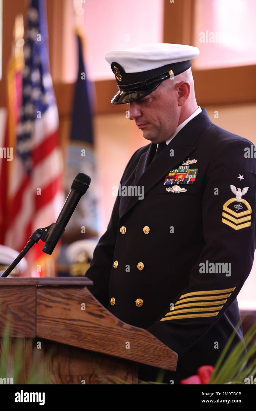 220520-N-RU672-0042 PORT HUENEME, Calif. (May 20, 2022) Senior Chief ...