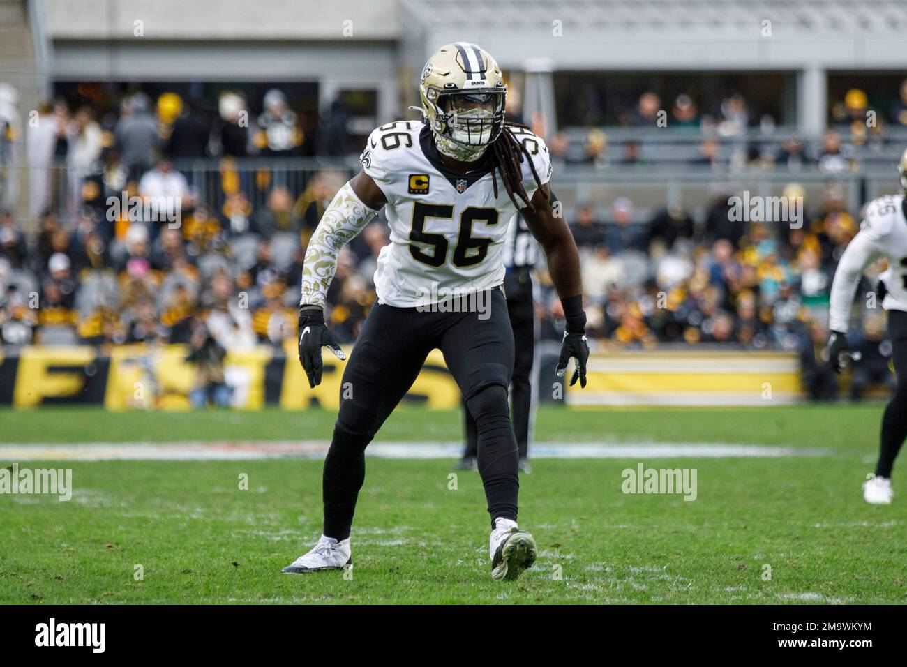 New Orleans Saints linebacker Demario Davis (56) defends during an NFL