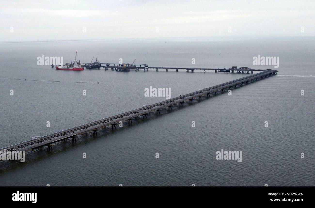 The LPG tanker 'Coral Parensis' is anchored at the construction site of ...