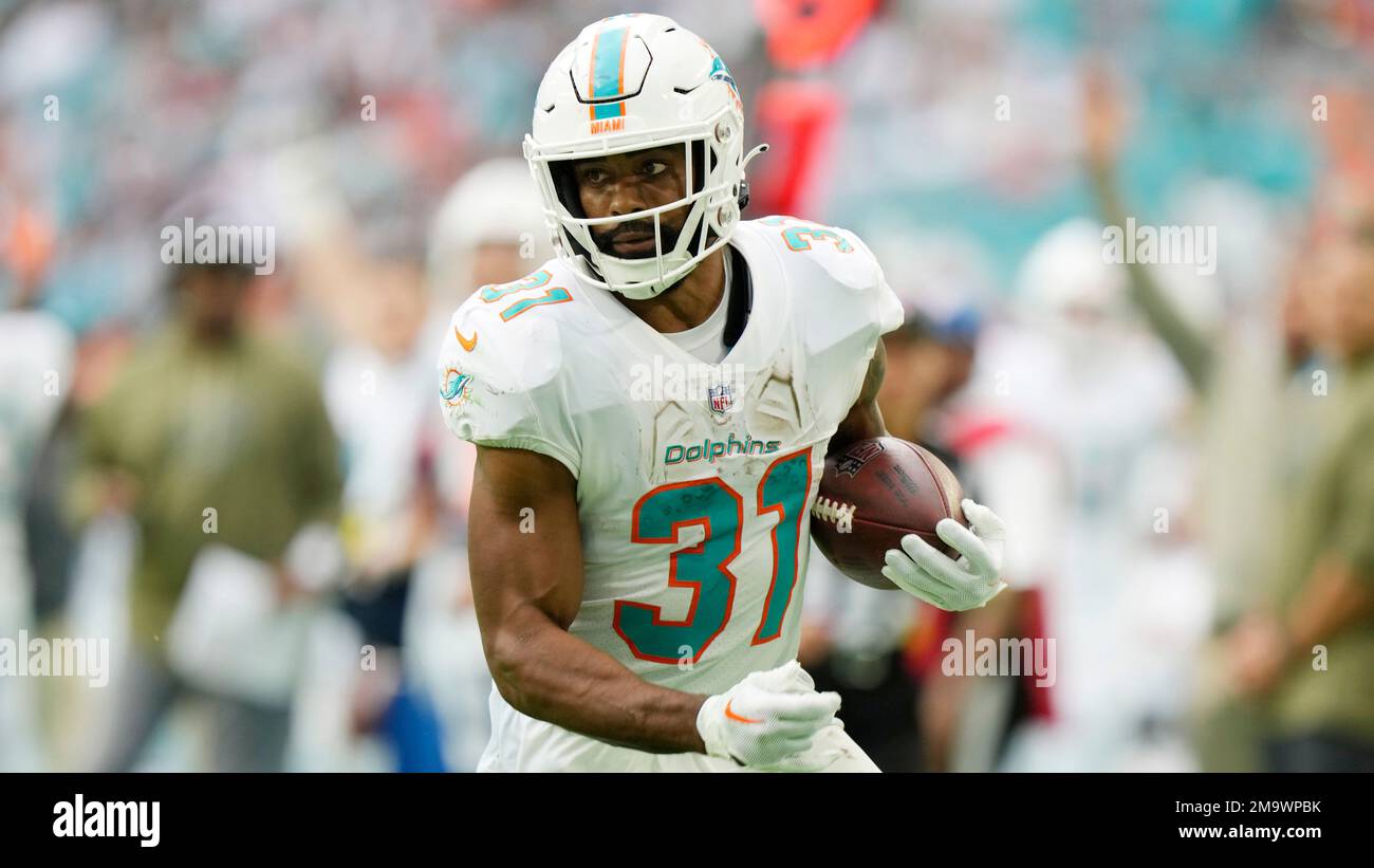 Miami Dolphins Running Back Raheem Mostert (31) Runs For A Touchdown ...