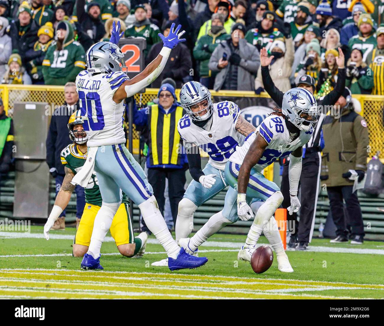 Dallas Cowboys wide receiver CeeDee Lamb (88)scores a touchdown against the  Green Bay Packers during an NFL football game Sunday, Nov. 13, 2022, in  Green Bay, Wis. (AP Photo/Jeffrey Phelps Stock Photo 