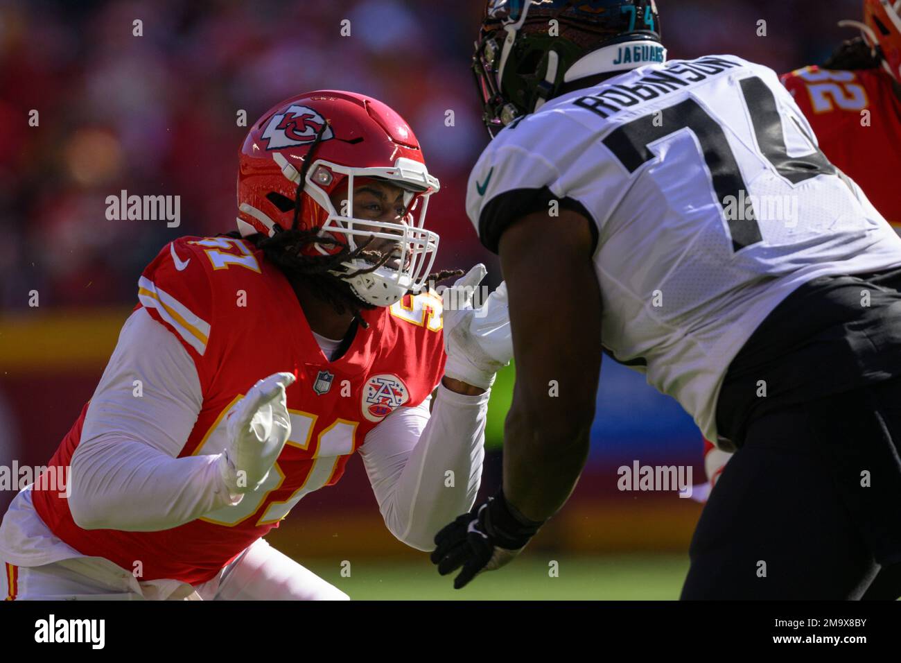 Kansas City Chiefs defensive end Mike Danna rushes against Jacksonville