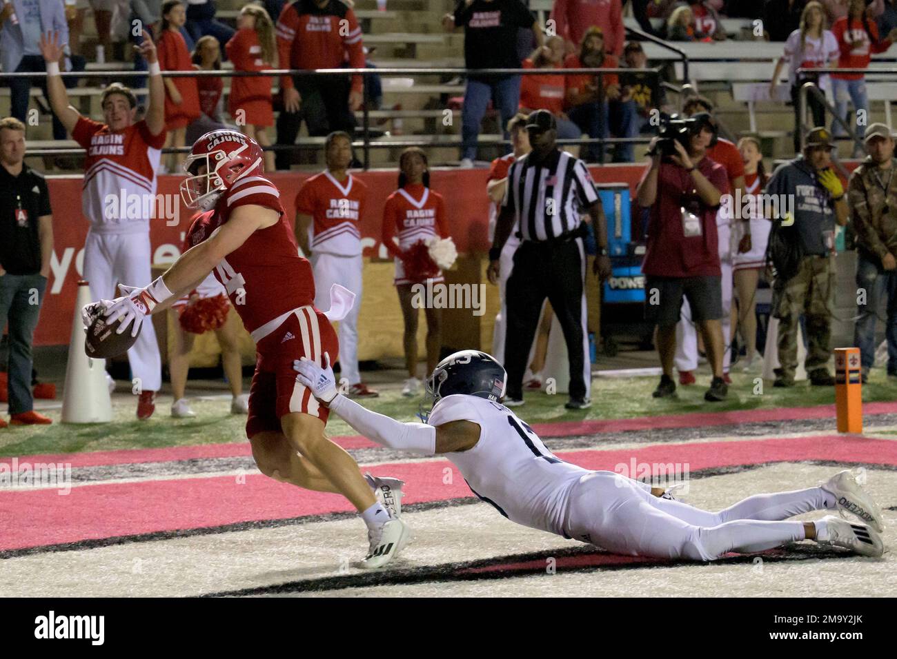 Louisiana Lafayette wide receiver Jacob Bernard (4) scores a touchdown
