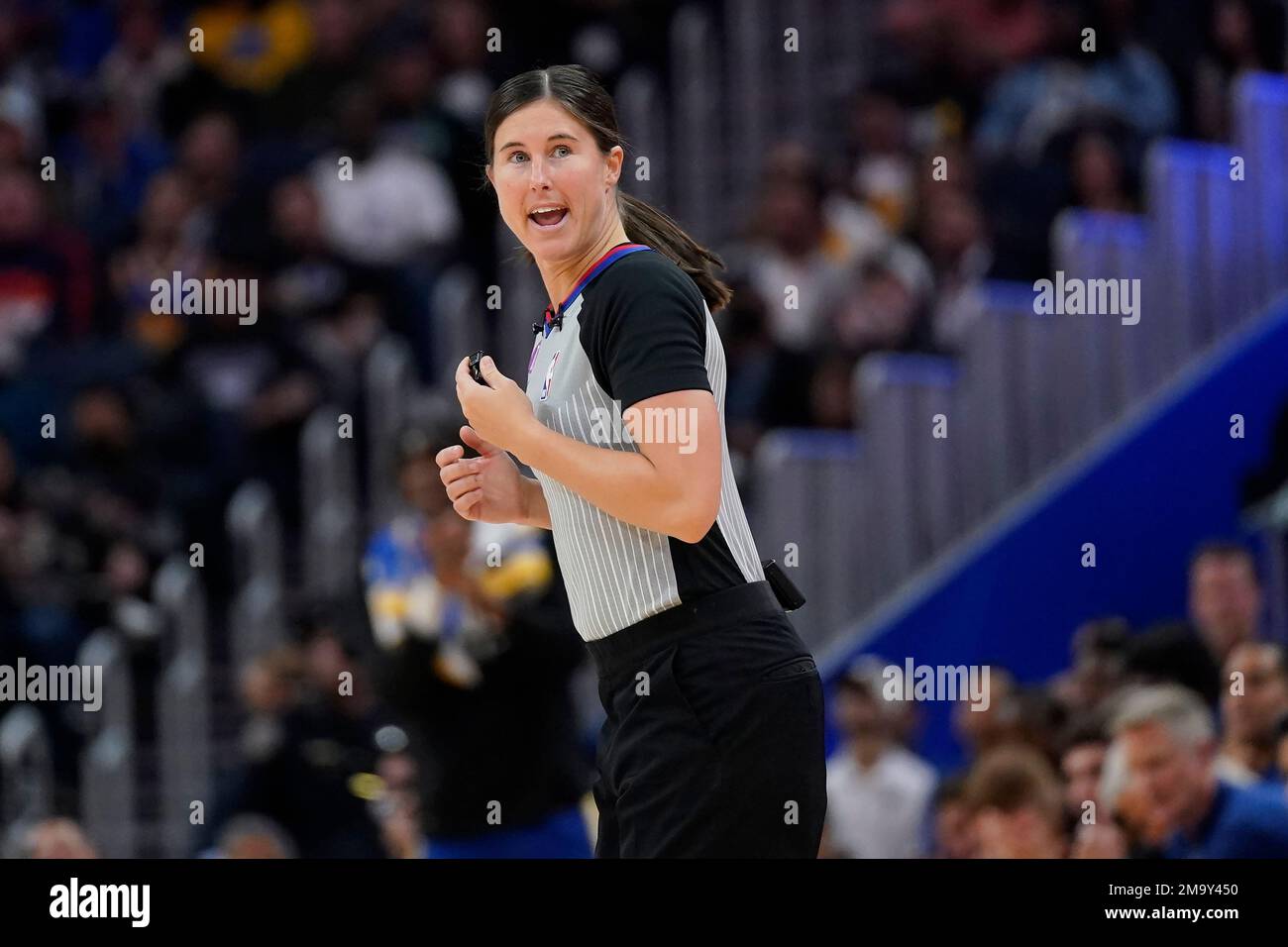 Referee Natalie Sago during an NBA basketball game between the Golden State  Warriors and the Sacramento Kings in San Francisco, Monday, Nov. 7, 2022.  (AP Photo/Jeff Chiu Stock Photo - Alamy