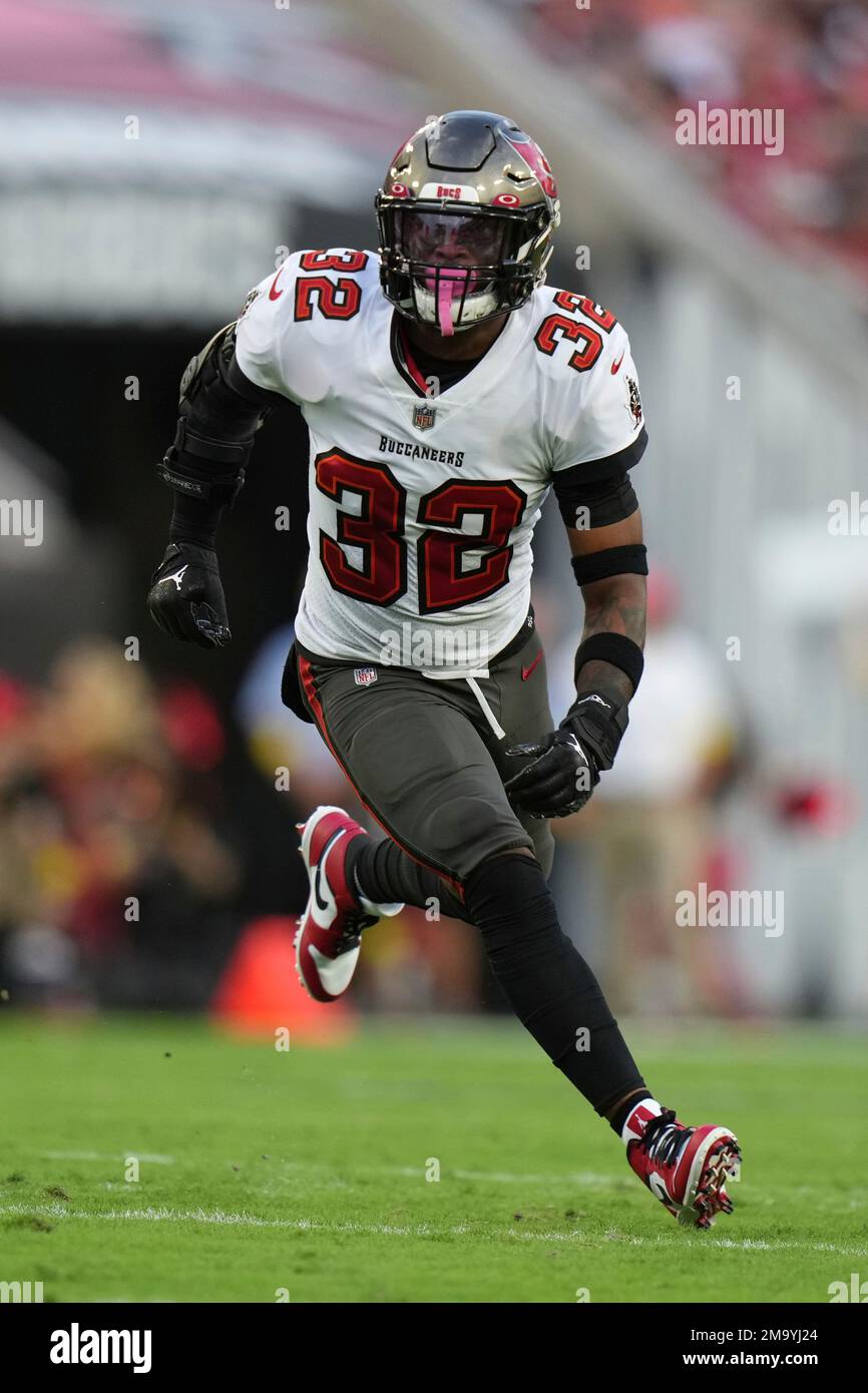 tampa bay buccaneers mike edwards