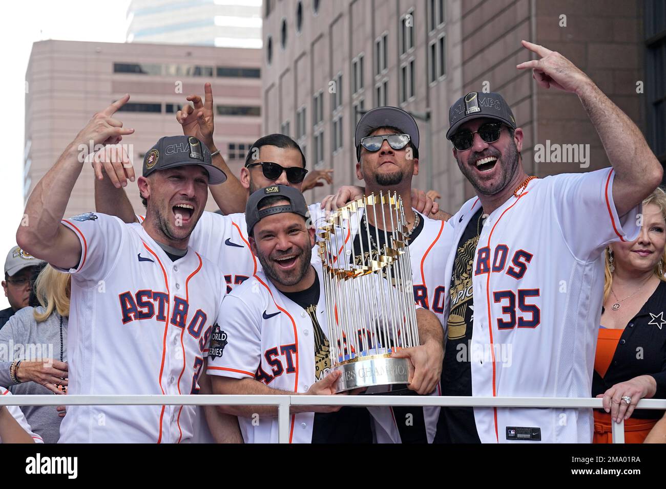 From Tears To Cheers: Bregman'S Hr, Standing Ovation, Astros Win! - 7cc1ovy