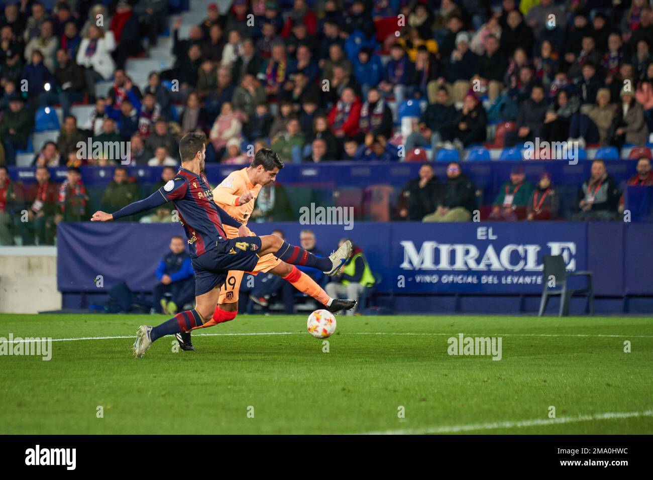 Valencia, Spain. 18th Jan, 2023. Roberto Suarez Pier (L) of Levante UD and Alvaro Borja Morata Martin (R) of Atletico de Madrid in action during Round of 16 of the Copa del Rey between Levante UD and Atlético de Madrid at Estadi Ciutat de València. Final score; Levante 0:2 Atlético Madrid. Credit: SOPA Images Limited/Alamy Live News Stock Photo