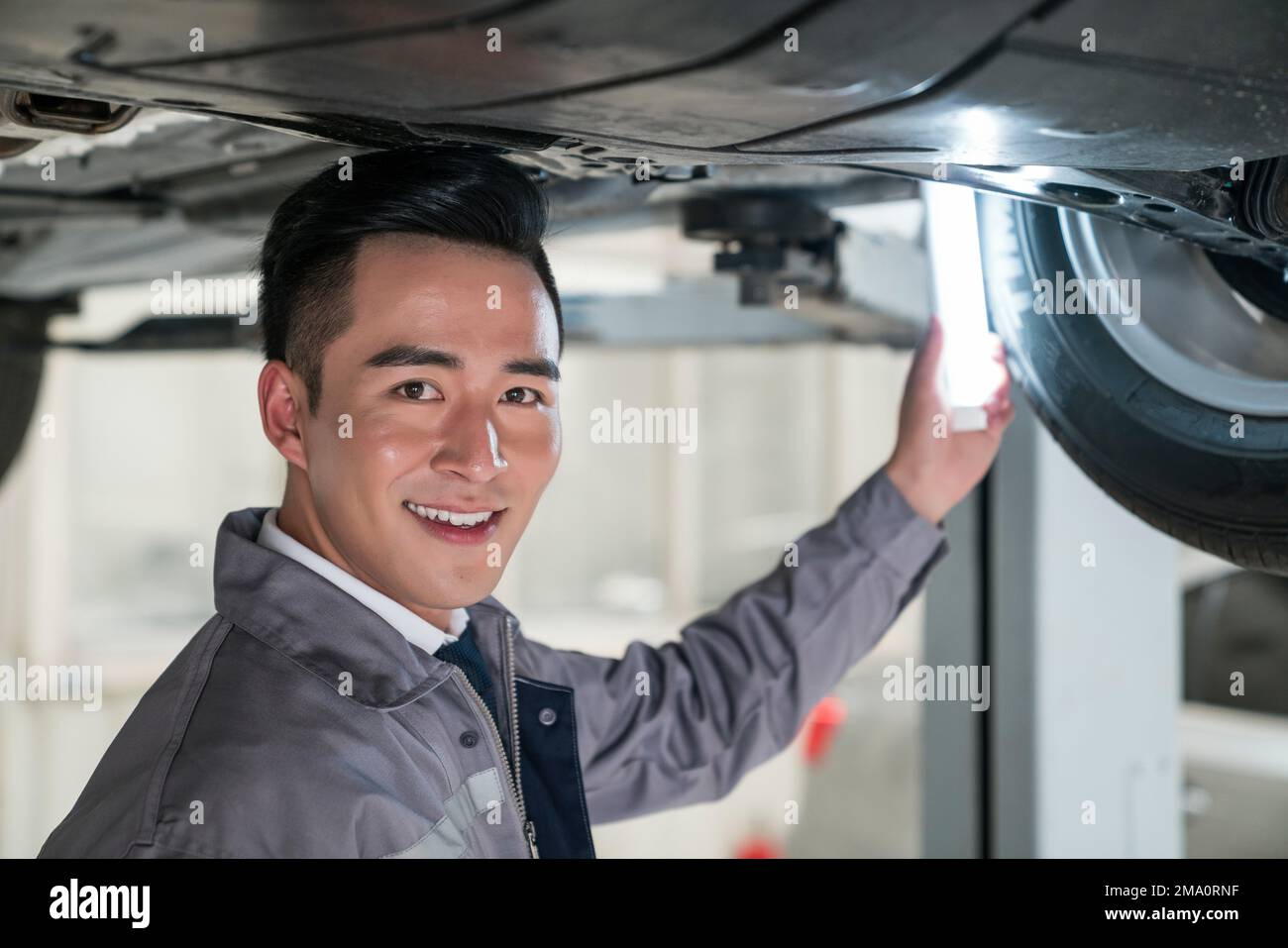 Repair shop mechanics researchers Stock Photo Alamy