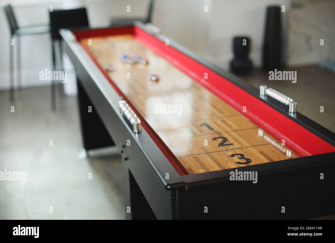 Shuffleboard american games sport recreation Stock Photo Alamy