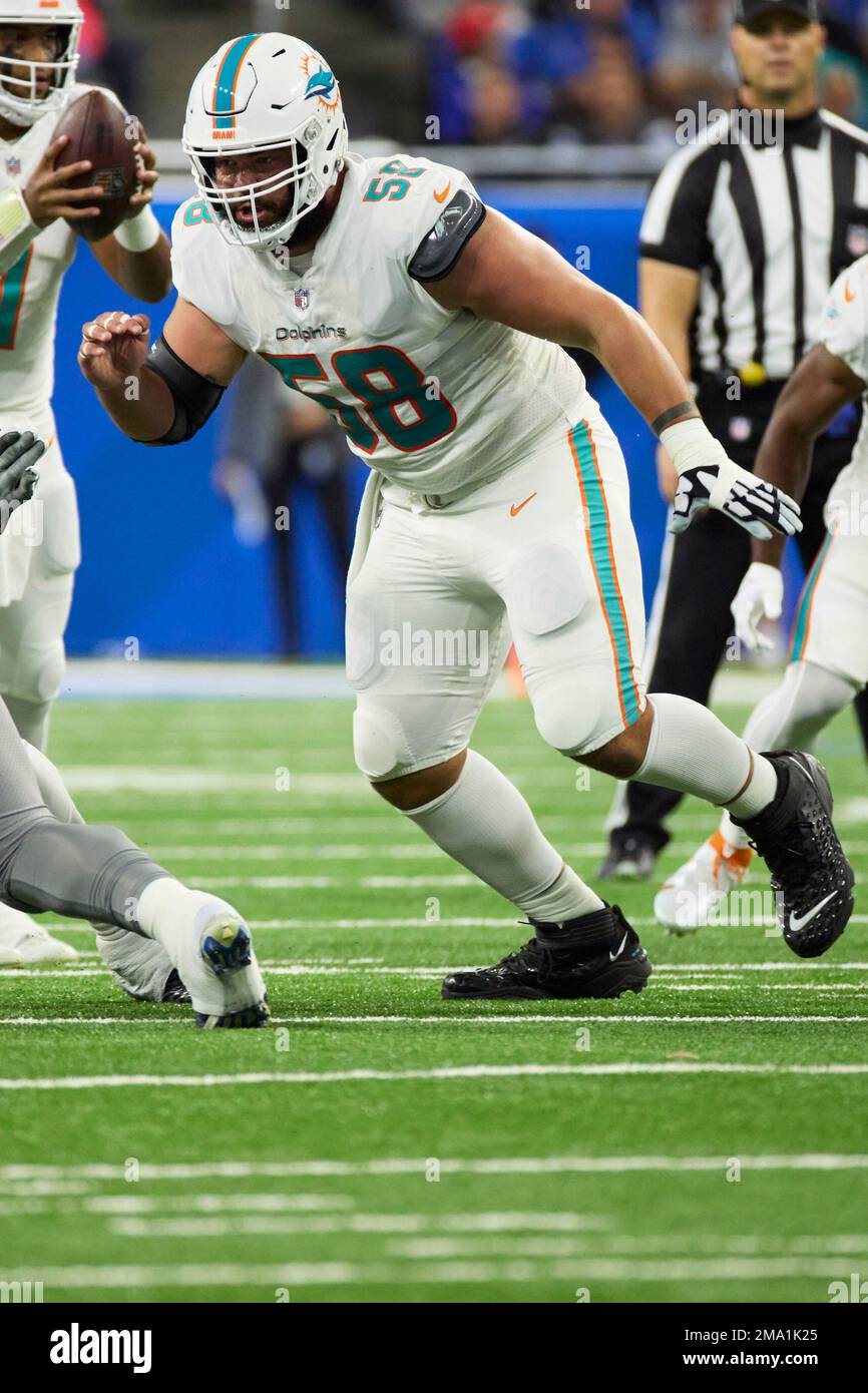 October 9, 2022, East Rutherford, New Jersey, USA: Miami Dolphins offensive  tackle Liam Eichenberg