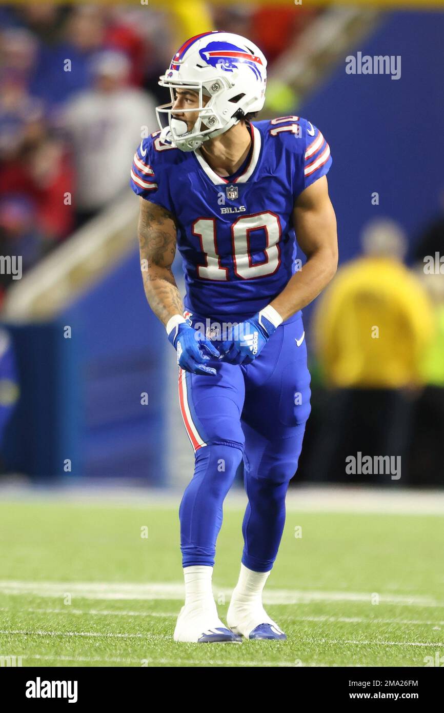 Buffalo Bills wide receiver Khalil Shakir (10) lines up during an