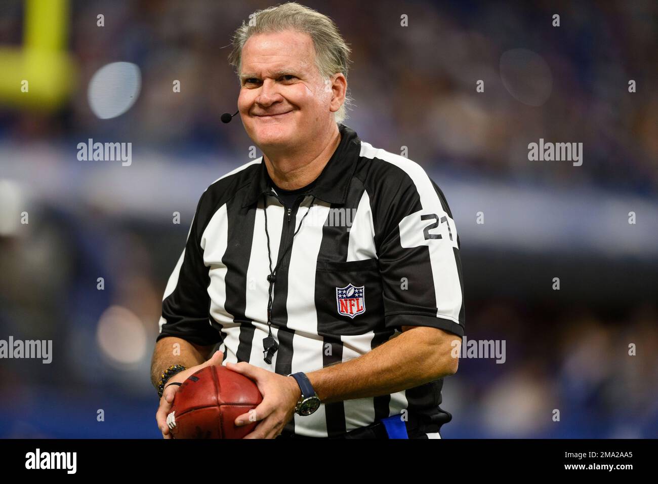NFL Side Judge Jeff Lamberth (21) on the field during an NFL football