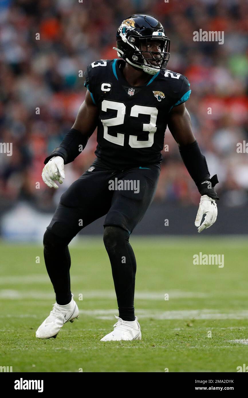 Jacksonville Jaguars Linebacker Foyesade Oluokun (23) In Action During 