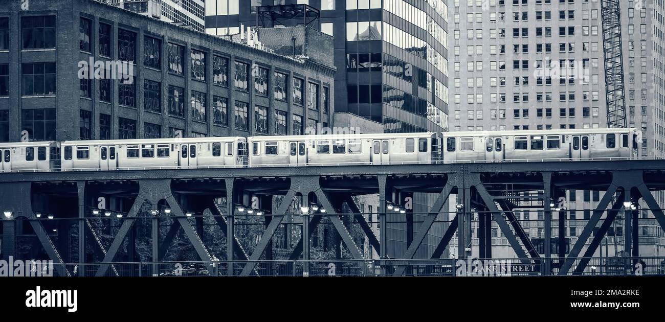 Black and white view of railway train in Chicago, USA Stock Photo - Alamy