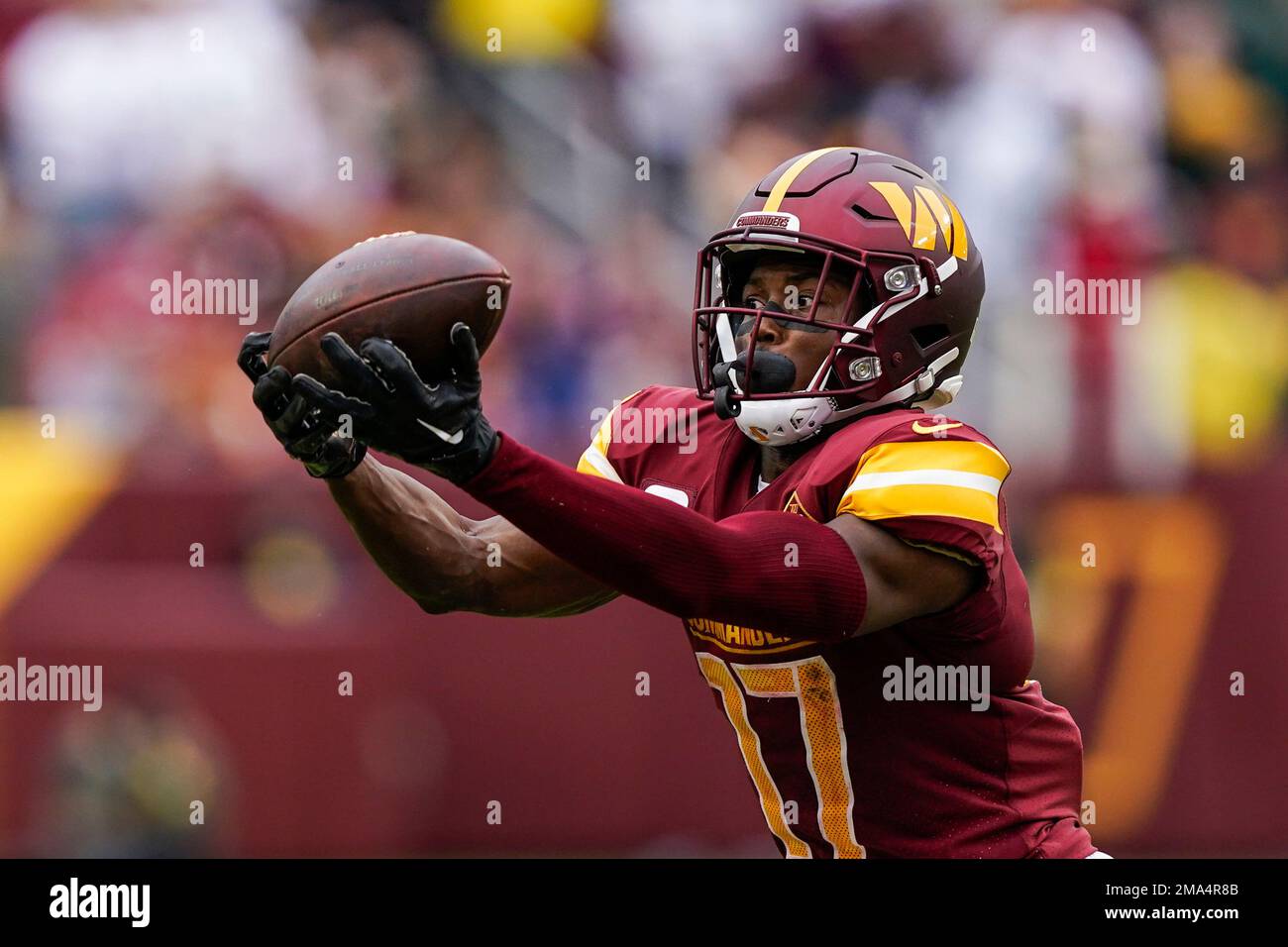 Washington Commanders wide receiver Terry McLaurin catches a pass