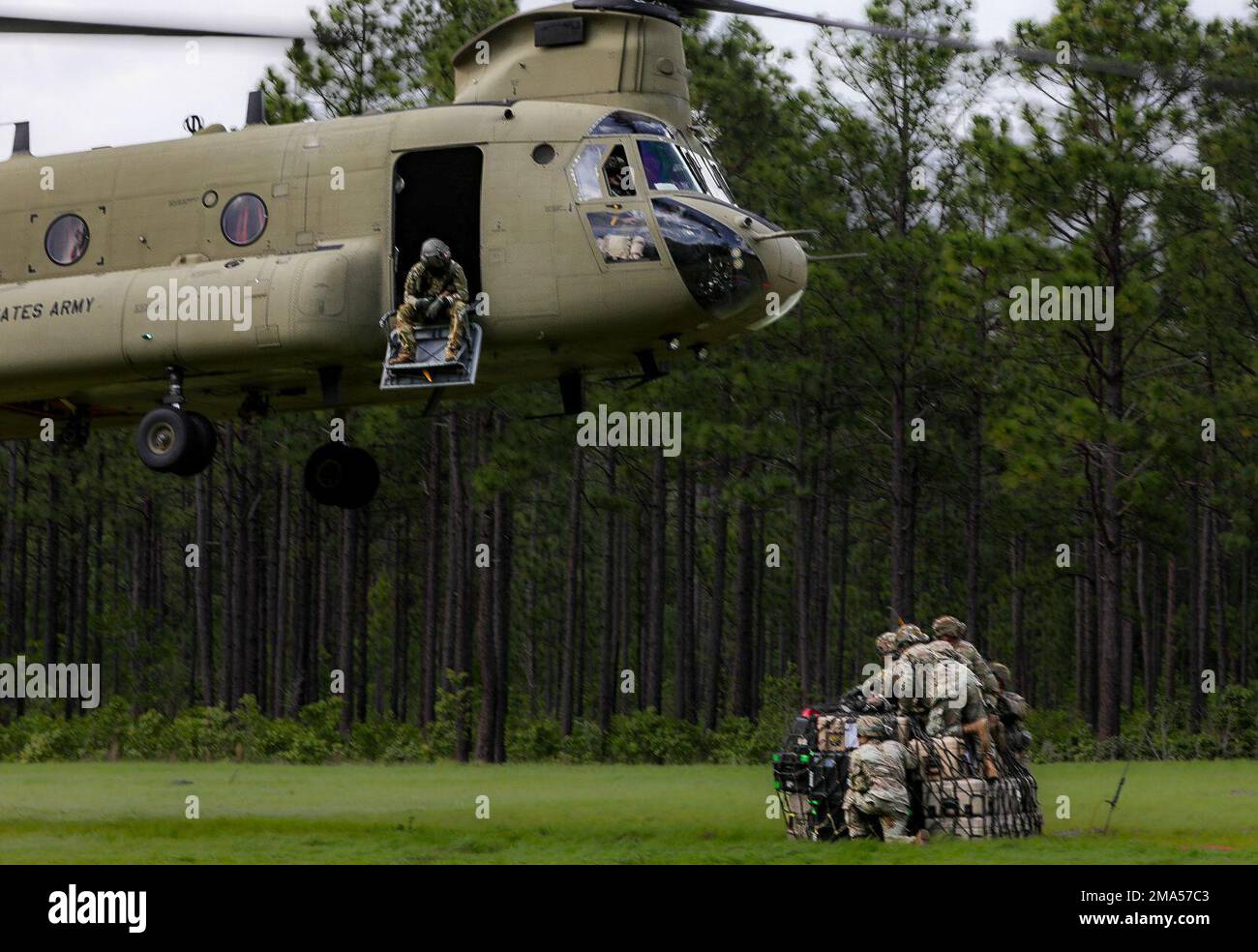 Soldiers assigned to Charlie Company, 50th Expeditionary Signal