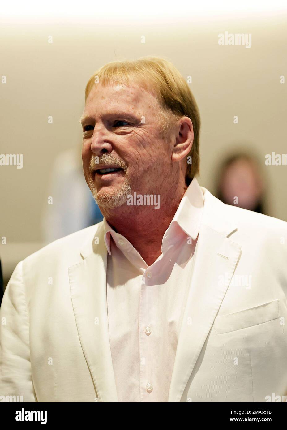 Las Vegas Raiders owner Mark Davis arrives for the NFL football owners  meeting Tuesday, Oct. 18, 2022, in New York. (AP Photo/Adam Hunger Stock  Photo - Alamy