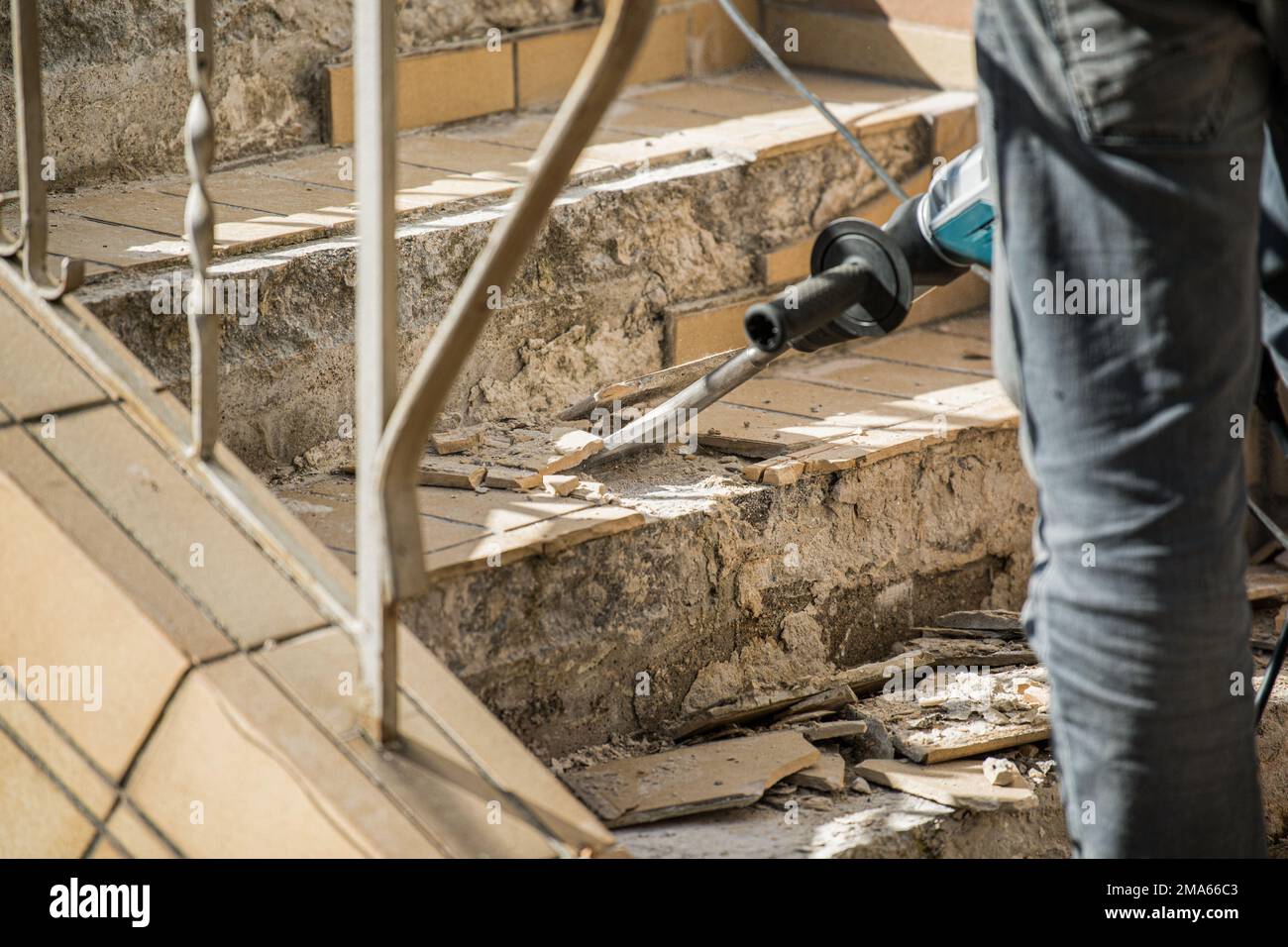 How To Use A Hammer Drill On Tile at Margaret Proffitt blog