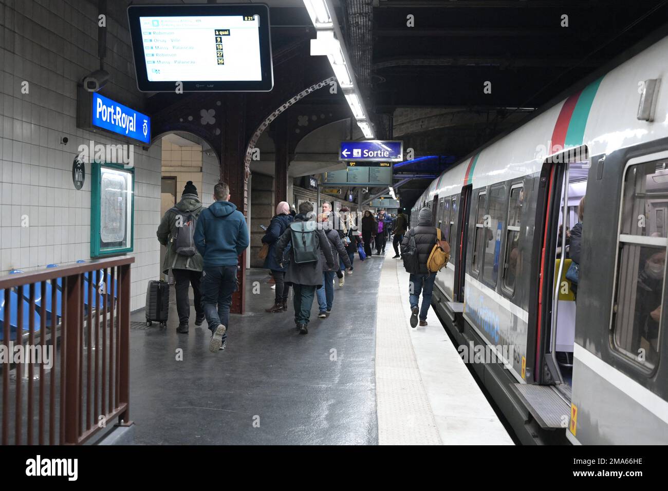 Reseau express regional hi-res stock photography and images - Alamy