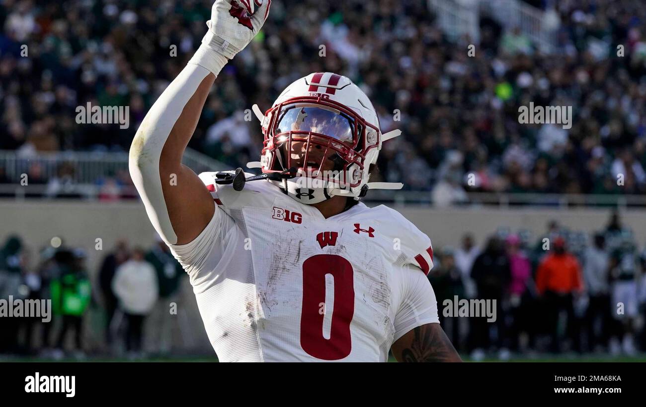 Wisconsin running back Braelon Allen plays during the first half of an