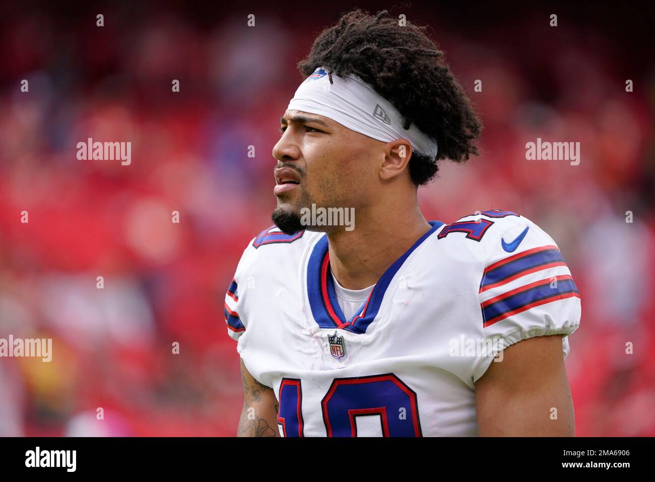 Buffalo Bills wide receiver Khalil Shakir catches a pass during practice at  the NFL football team's training camp in Pittsford, N.Y., Sunday, July 30,  2023. (AP Photo/Adrian Kraus Stock Photo - Alamy