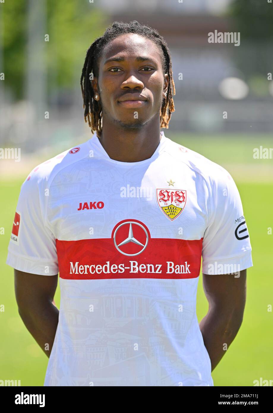 Mohamed Sankoh VfB Stuttgart Portraittermin VfB Stuttgart 2022 2023 Licence Player Football 1. Bundesliga Men GER Stuttgart 05. 07. 2022 Stock Photo