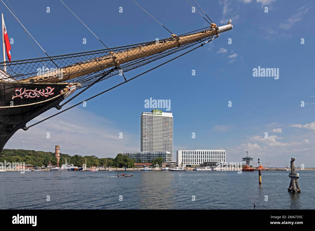 Jib Boom, Museum Sailing Ship Passat, Priwall, Old Lighthouse, Hotel