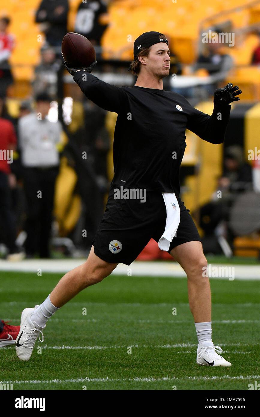 Pittsburgh Steelers quarterback Kenny Pickett rolls out against the Tampa  Bay Buccaneers during an NFL football game at Acrisure Stadium, Sunday,  Oct. 16, 2022 in Pittsburgh. (Winslow Townson/AP Images for Panini Stock