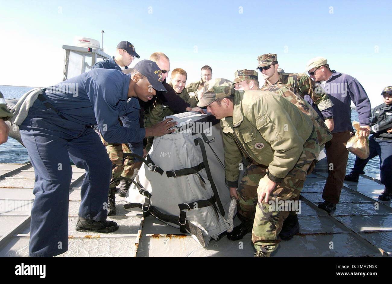 060116-N-5169H-048. Base: USS Comstock (LSD 45) Country: Pacific Ocean (POC) Stock Photo