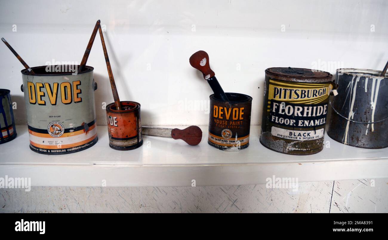 Syringe Pyrex House paints and Pyrex basting syringes used by American Abstract ...