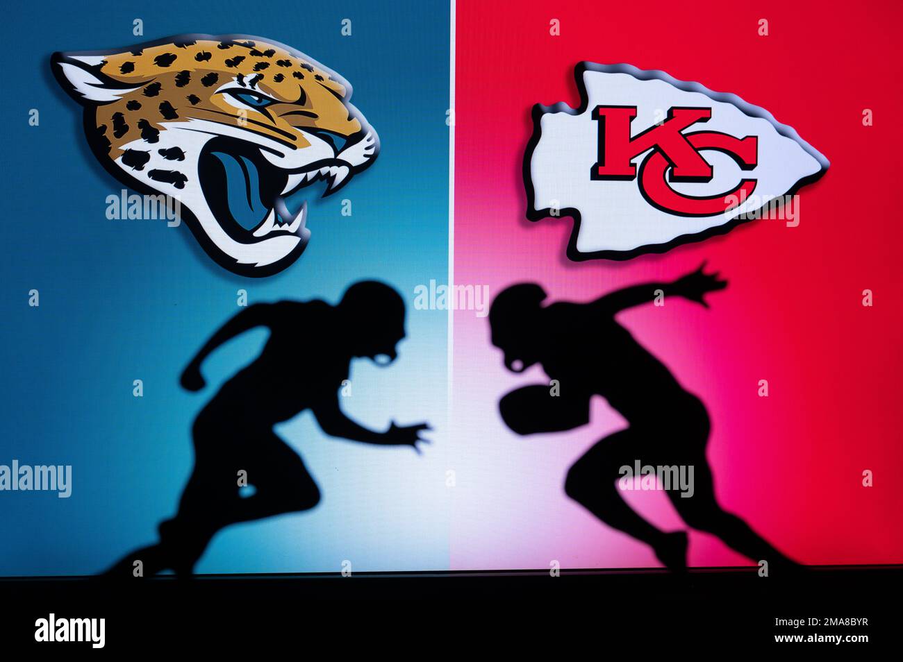 KANSAS, USA, JANUARY 18, 2023: Jacksonville Jaguars vs. Kansas City Chiefs. NFL Divisional Round 2023, Silhouette of two NFL American Football Players Stock Photo