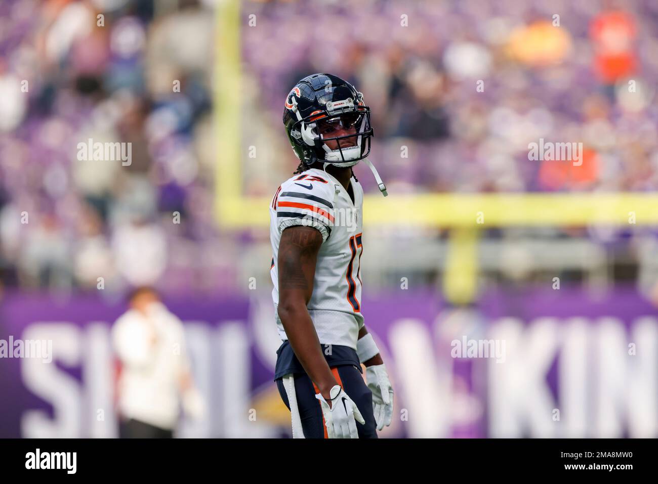 Chicago Bears wide receiver Ihmir SmithMarsette (17) on the field