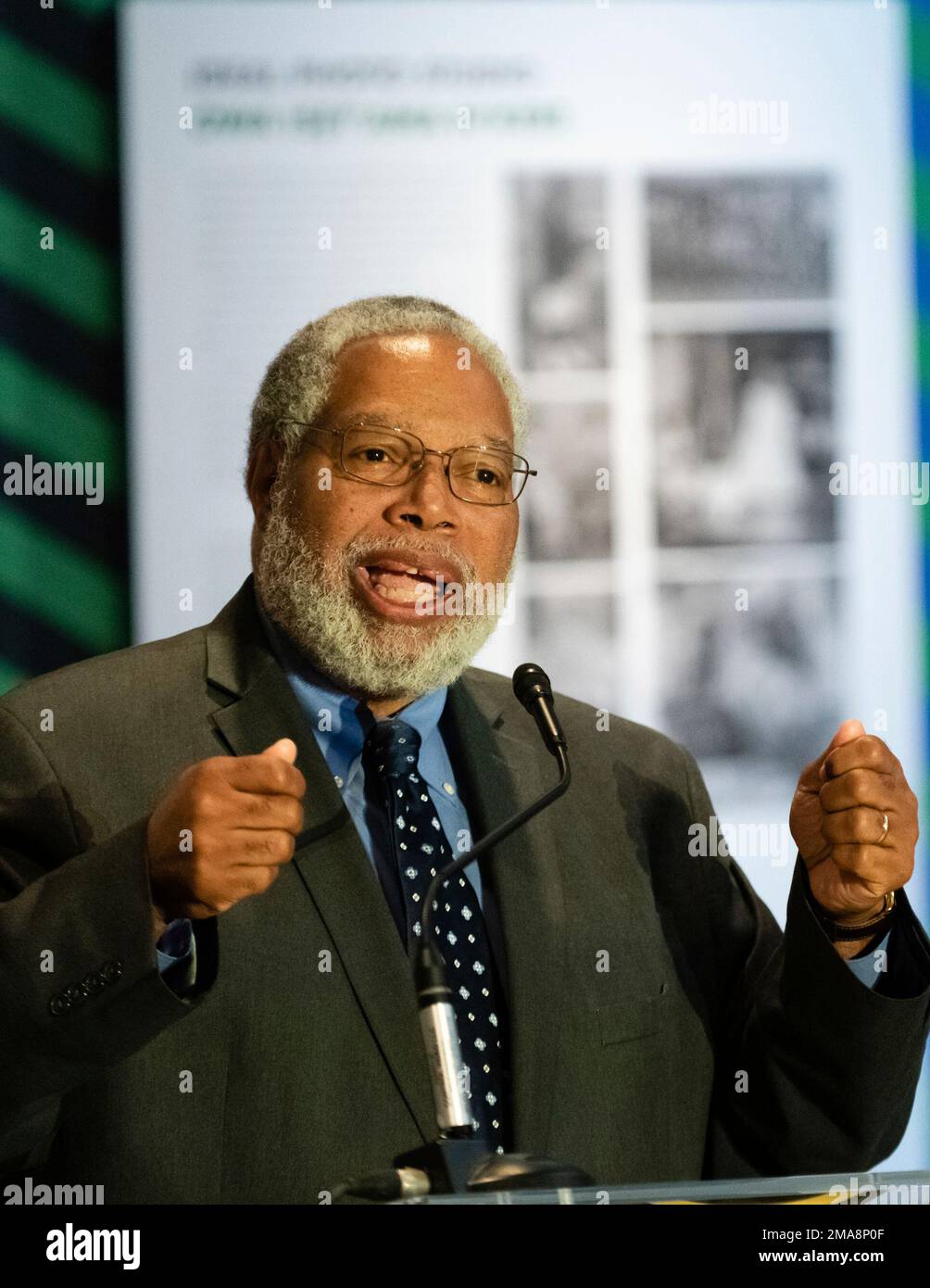 IMAGE DISTRIBUTED FOR SMITHSONIAN'S NATIONAL MUSEUM OF AFRICAN ART