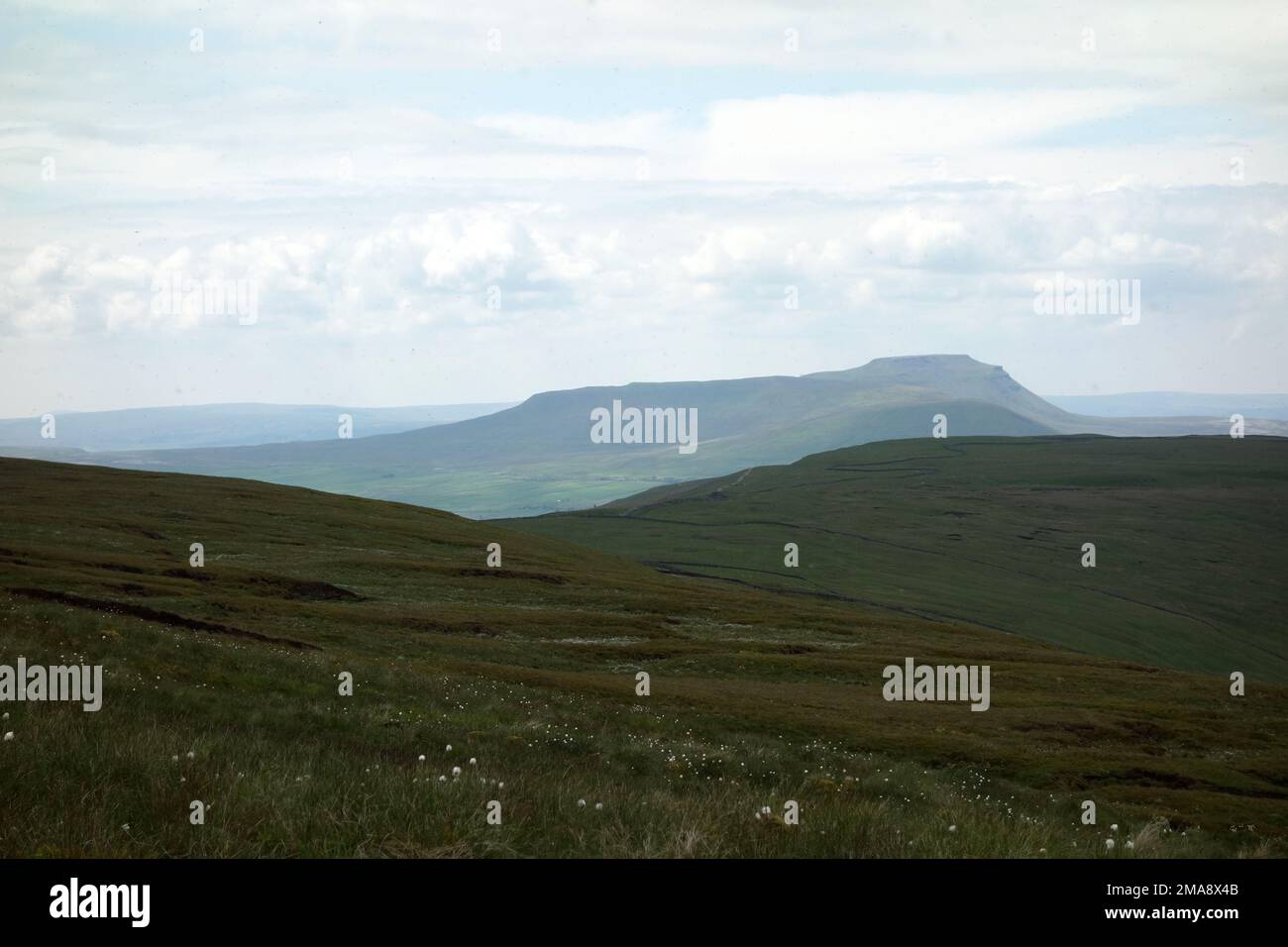 Simon Fell' & 'Ingleborough' from the Pennine Way/West Cam Road by 'Dodd Fell' near Hawes in Wensleydale, Yorkshire Dales National Park, England, UK. Stock Photo
