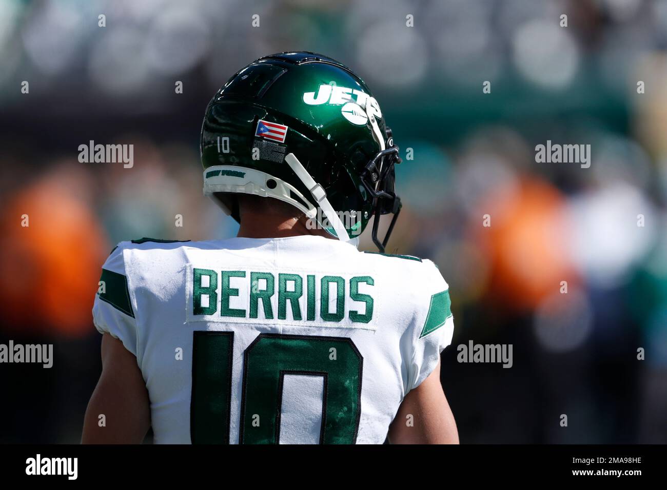New York Jets wide receiver Braxton Berrios (10) during warm up before