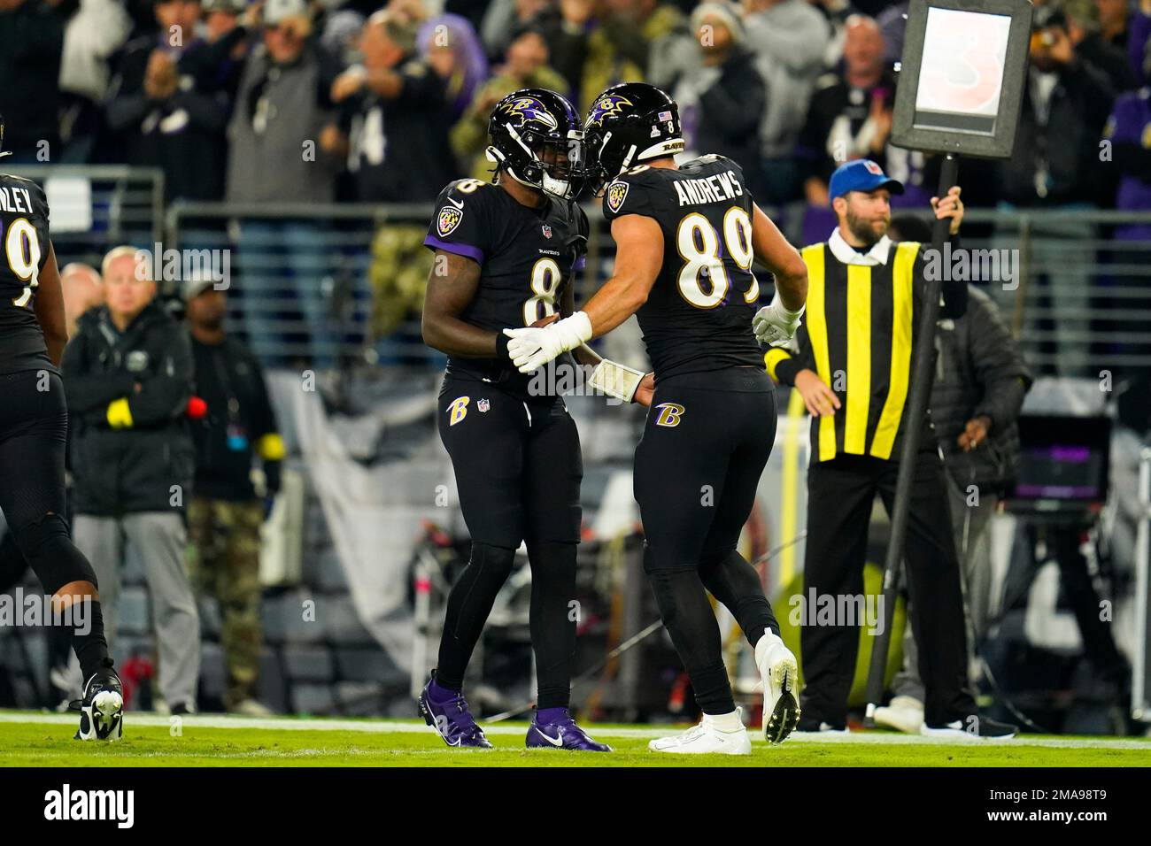 Baltimore Ravens' Mark Andrews (89) and teammate quarterback Lamar Jackson  celebrate a touchdown during the first half of an NFL football game against  the Cincinnati Bengals, Sunday, Oct. 9, 2022, in Baltimore. (
