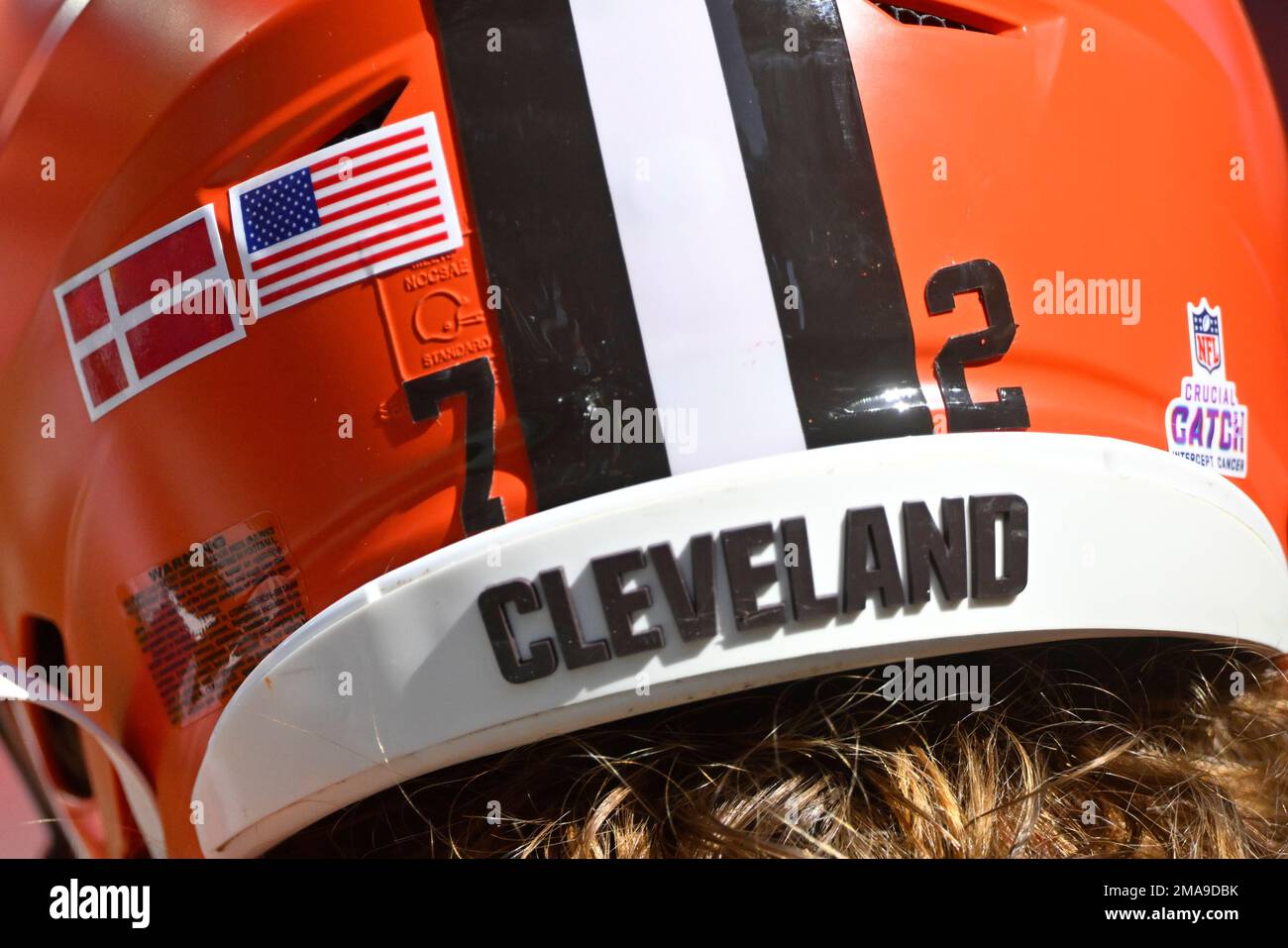 Cleveland Browns guard Hjalte Froholdt (72) looks to make a block