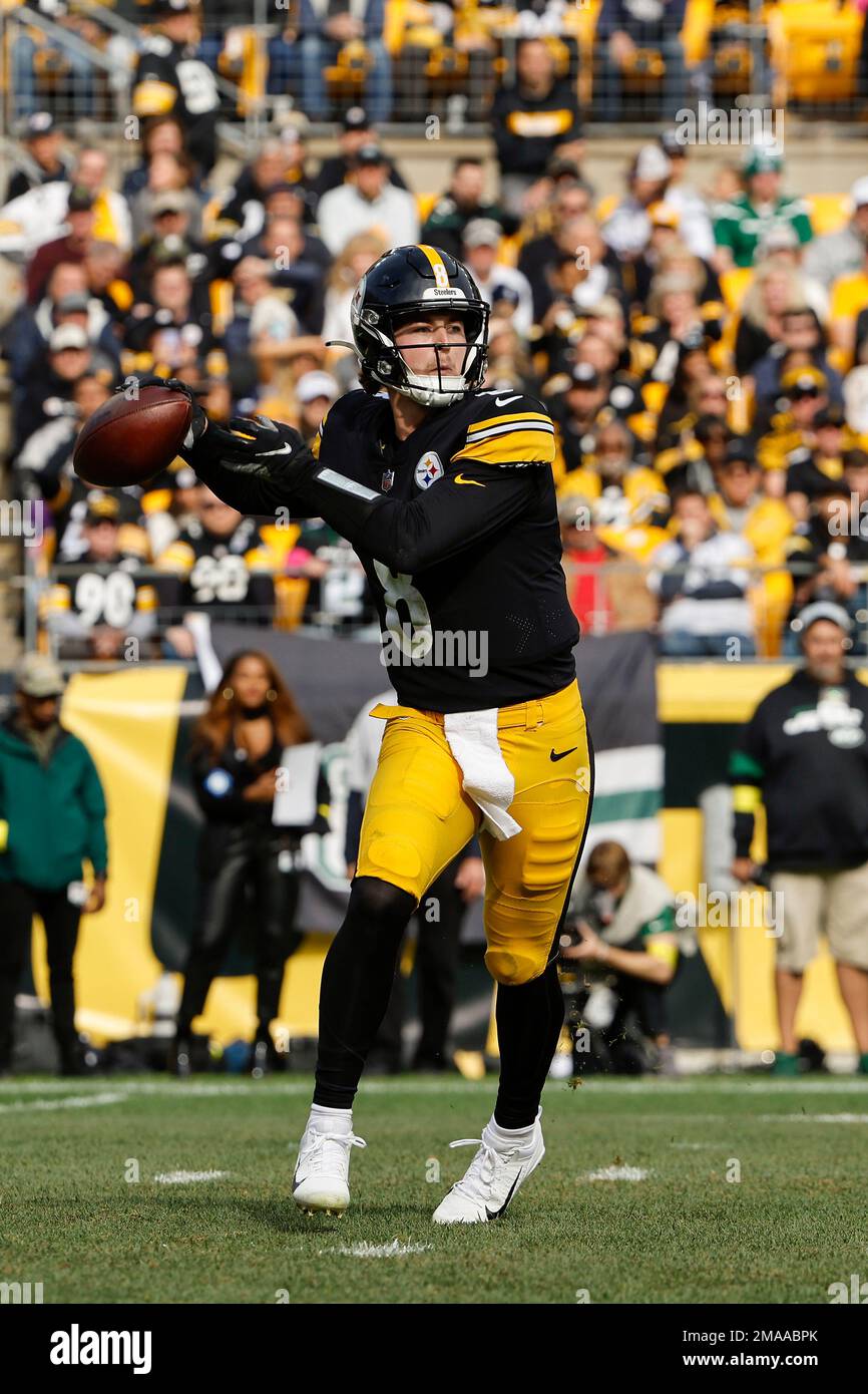 Pittsburgh Steelers Quarterback Kenny Pickett Passes Against The New 2023-new-york-jets-primetime-schedule-complete-schedule-tickets-and