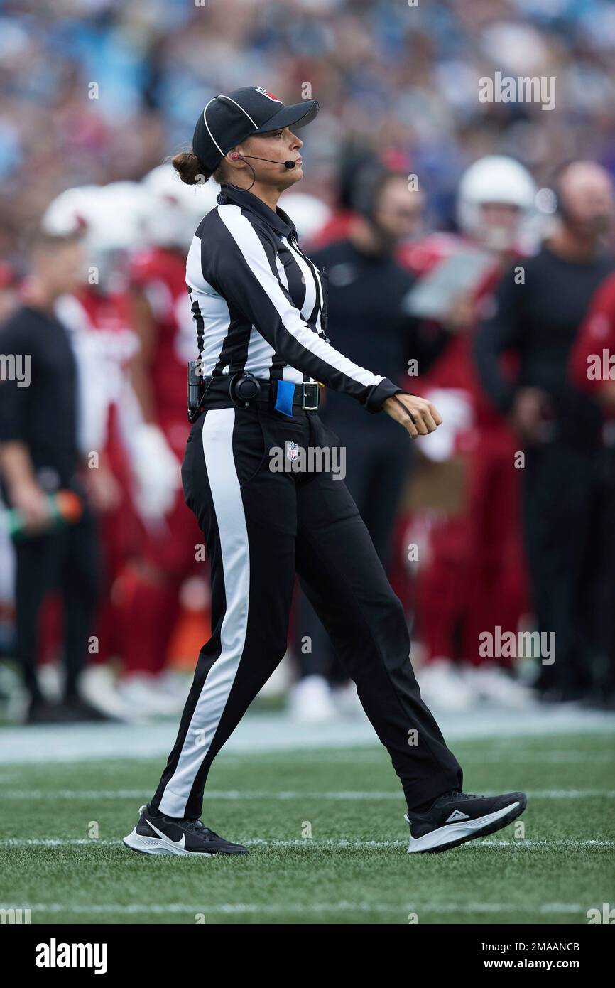 Down judge Robin DeLorenzo (134) during an NFL football game between ...