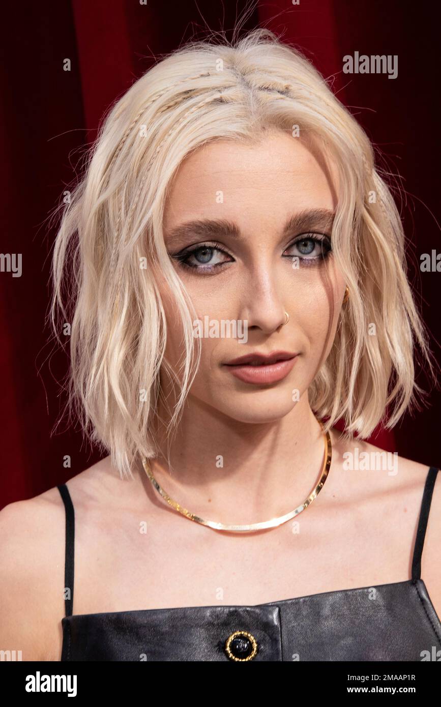 Emma Chamberlain arrives at Louis Vuitton's 200 Trunks, 200 Visionaries:  The Exhibition, Thursday, July 28, 2022, at Louis Vuitton in Beverly Hills,  Calif. (Photo by Jordan Strauss/Invision/AP Stock Photo - Alamy