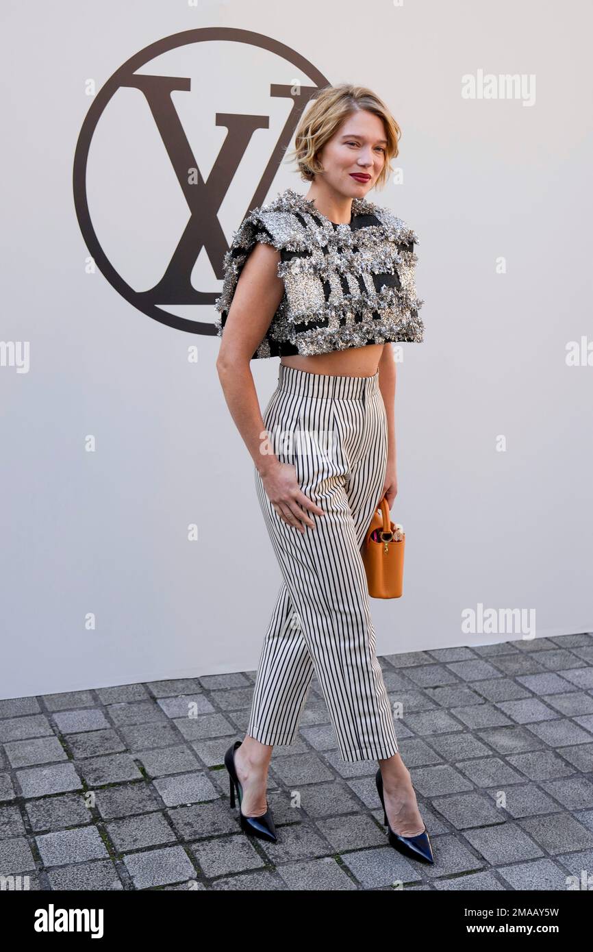 Lea Seydoux arrives for the Louis Vuitton Fall/Winter 2023-2024  ready-to-wear collection presented Monday, March 6, 2023 in Paris. (Scott  Garfitt/Invision/AP Stock Photo - Alamy